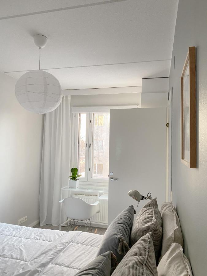 Modern One Bedroom Apartment With Sauna Near Airport 万塔 外观 照片